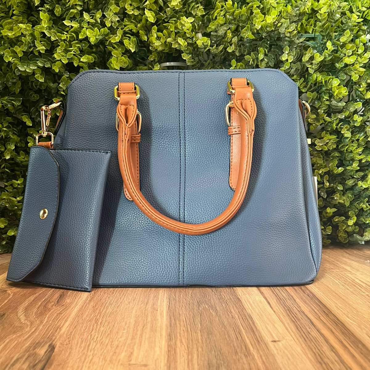 Bolsa de Couro com Carteira